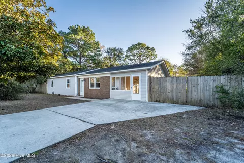 209 Wallington Rd, Wilmington, NC 28409