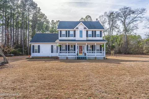 10041 Plantation Rd, Laurinburg, NC 28352