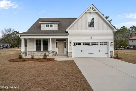 394 Lakebay Rd, Vass, NC 28394
