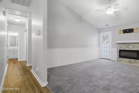 Entry Way - 103 Hunt Dr, Hubert, NC 28539 photo 2 of 2
