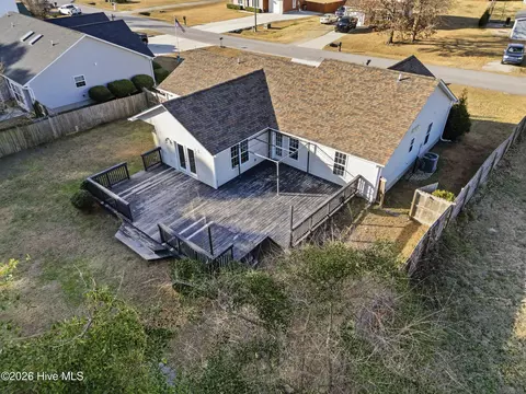 View/Area - 103 Hunt Dr, Hubert, NC 28539 photo 5 of 6