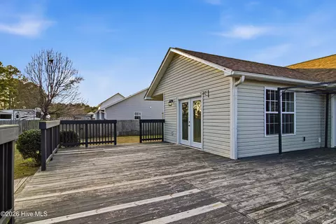 Exterior - 103 Hunt Dr, Hubert, NC 28539 photo 2 of 6