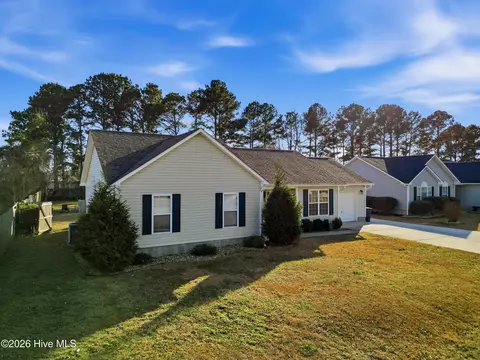 View/Area - 103 Hunt Dr, Hubert, NC 28539 photo 4 of 6