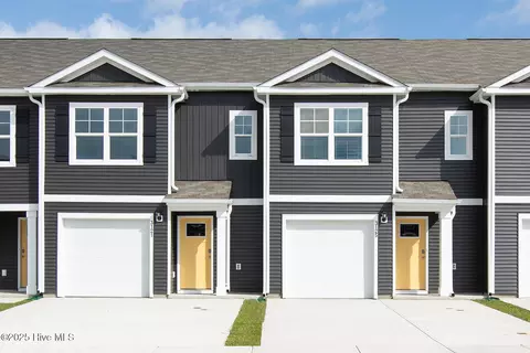 5800 Harebell Rd #208, Leland, NC 28451