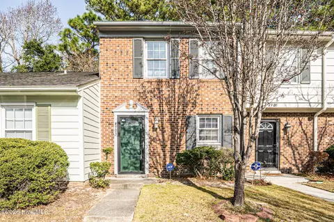 4903 Pompano Ct #2, Wilmington, NC 28403