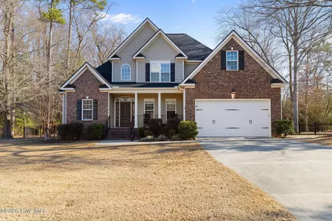 222 Laurel Dr, Pikeville, NC 27863