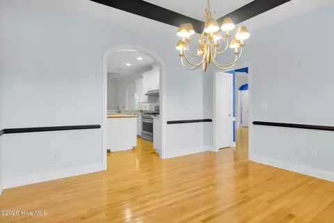 Dining - 116 Arbon Ln, New Bern, NC 28562 photo 2 of 3