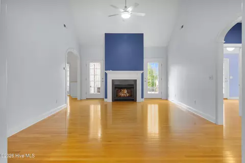 Living - 116 Arbon Ln, New Bern, NC 28562 photo 1 of 3