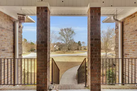 Exterior - 116 Arbon Ln, New Bern, NC 28562 photo 2 of 7