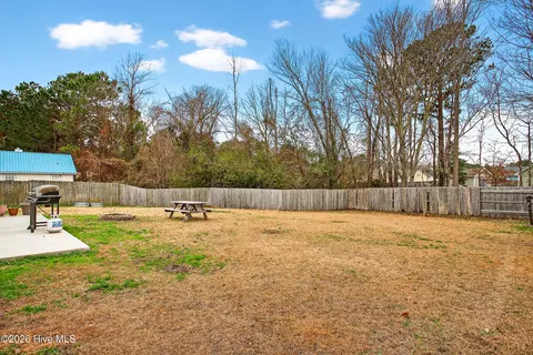 Exterior - 290 Parnell Rd, Hubert, NC 28539 photo 2 of 2