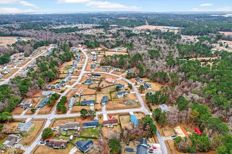 View/Area - 290 Parnell Rd, Hubert, NC 28539 photo 4 of 7