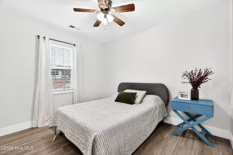 Bedroom - 290 Parnell Rd, Hubert, NC 28539 photo 3 of 4