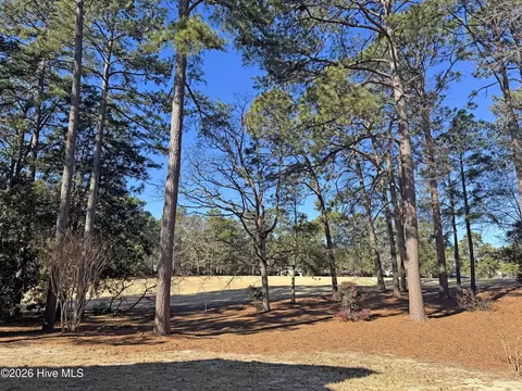 Exterior - 10 Pine Tree Rd # 125, Pinehurst, NC 28374 photo 3 of 4