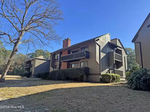 Exterior - 10 Pine Tree Rd # 125, Pinehurst, NC 28374 photo 1 of 4