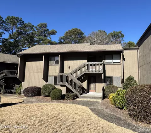 10 Pine Tree Rd # 125, Pinehurst, NC 28374