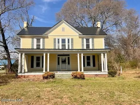 105 W Wayne St, Fremont, NC 27830