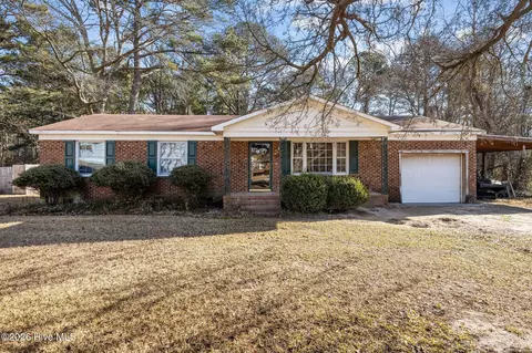 1521 Greenacres Rd, Snow Hill, NC 28580