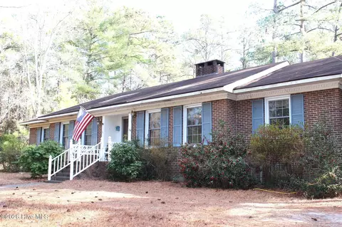 145 Valhalla Rd, Southern Pines, NC 28387