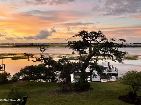 338 Olde Point Loop, Hampstead, NC 28443 photo 4