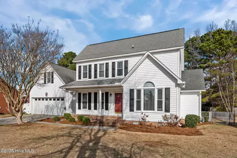 627 Winterfield Dr, Winterville, NC 28590