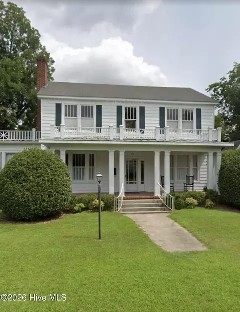 216 Isabella Ave, Washington, NC 27889