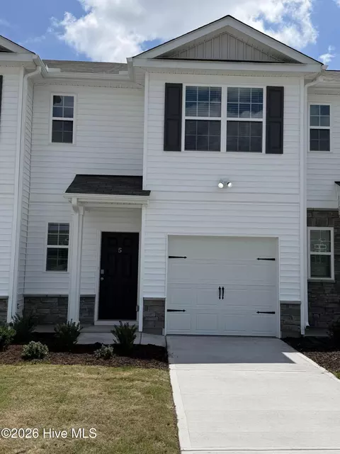 3501 Sedge Dr #5, Winterville, NC 28590