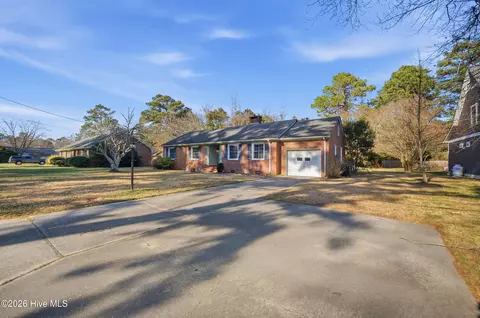1606 Forrest Dr, Elizabeth City, NC 27909