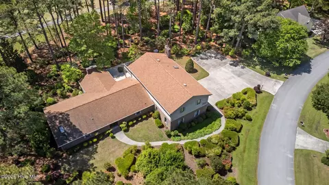 311 Lord Granville Dr, Morehead City, NC 28557