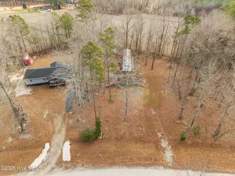 209 Carls Woods Dr, Pinetown, NC 27865