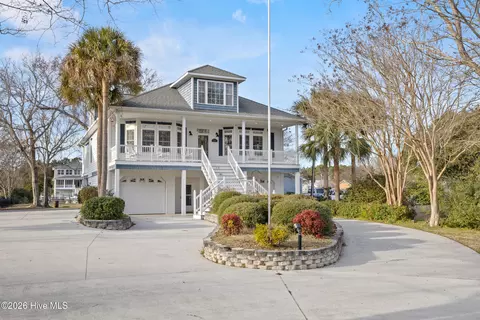 1031 Mallard Bay Rd, Hampstead, NC 28443
