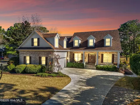 8928 Woodcreek Cir, Wilmington, NC 28411
