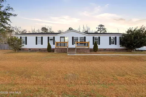 206 Pinto Pl, Jacksonville, NC 28546