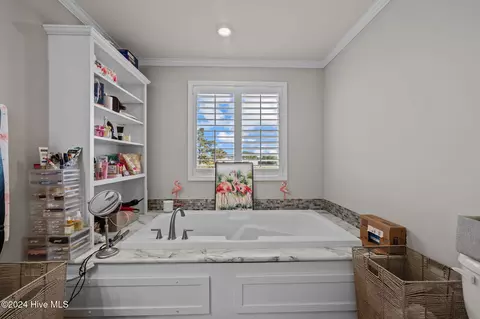 Bath - 1134 Whichards Beach Rd, Chocowinity, NC 27817 photo 2 of 5