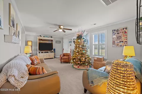 Living - 1134 Whichards Beach Rd, Chocowinity, NC 27817 photo 2 of 2