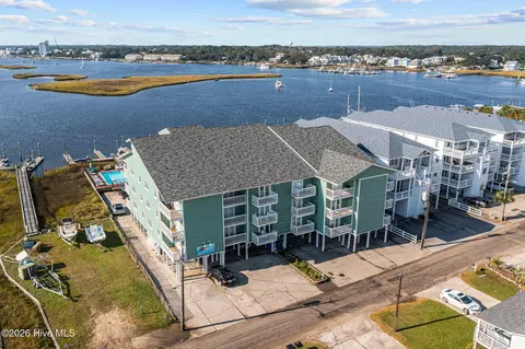 111 Florida Ave #15, Carolina Beach, NC 28428