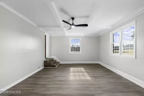 Living - 282 Richlands Loop Rd, Richlands, NC 28574 photo 5 of 5