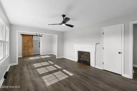 Living - 282 Richlands Loop Rd, Richlands, NC 28574 photo 1 of 5