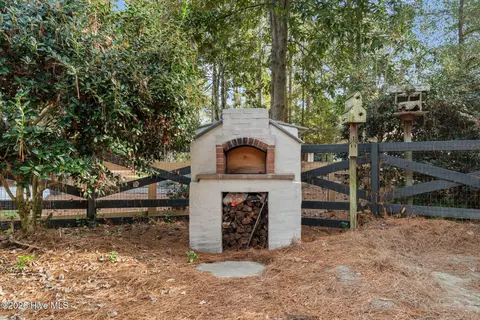 Exterior - 135 Merion Cir, Pinehurst, NC 28374 photo 4 of 13