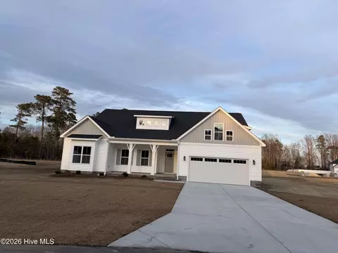 807 Lendy Dr, Greenville, NC 27858