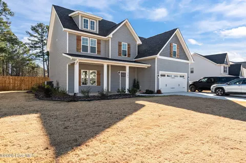 203 Forester Dr, Vass, NC 28394