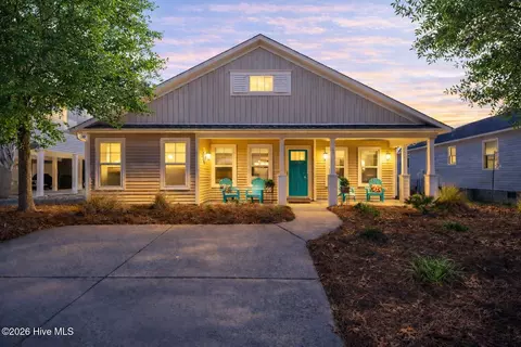 150 NE 19th St, Oak Island, NC 28465