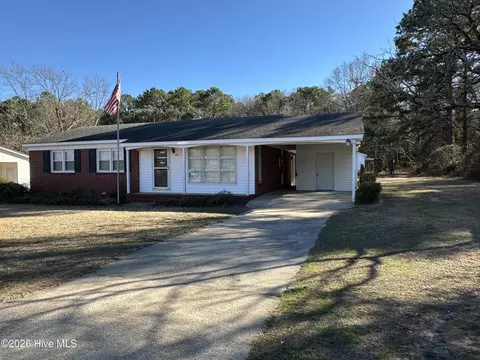 1255 Old Grantham Rd, Goldsboro, NC 27530