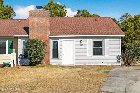 149 Pine Crest Dr, Jacksonville, NC 28546