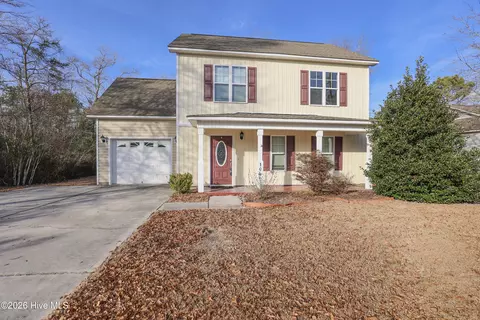 106 Blueberry Fields Rd, Maple Hill, NC 28454