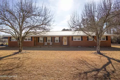 5068 Lobelia Rd, Vass, NC 28394