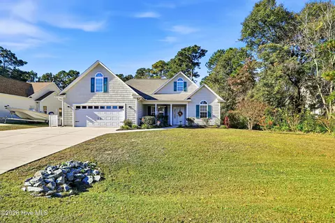 408 N Belvedere Dr, Hampstead, NC 28443