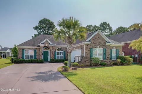 913 Meadowlands Trl NW, Calabash, NC 28467