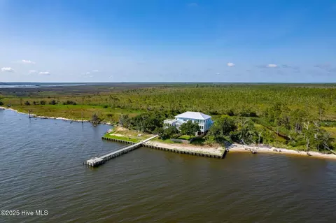 266 Cahoon Rd, Manns Harbor, NC 27953