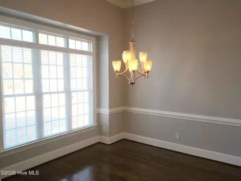 Dining - 116 Westerly Rd, New Bern, NC 28560 photo 1 of 2