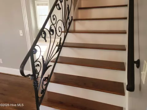 Entry Way - 116 Westerly Rd, New Bern, NC 28560 photo 1 of 2
